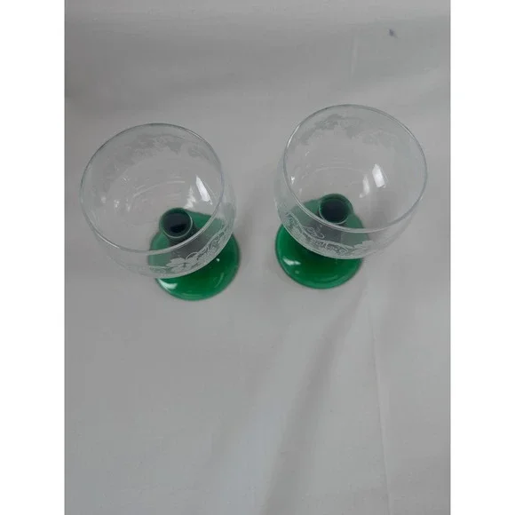 Luminarc France Green Etched Grapevine Wine Glasses beehive Stem ribbed Set of 2 - Picture 4 of 14